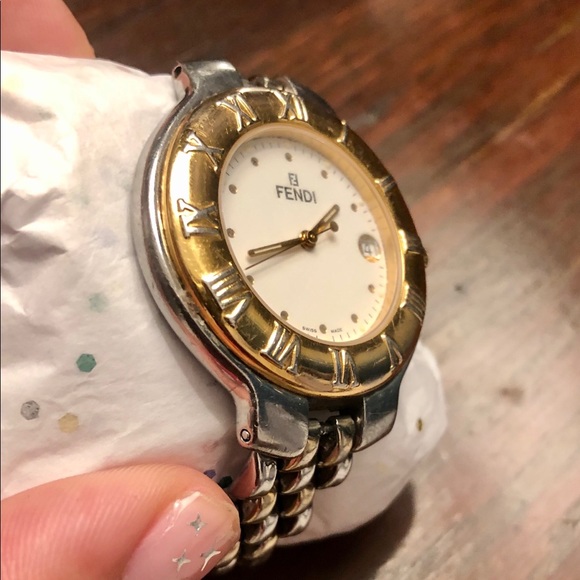 Vintage Fendi two tone swiss made watch - Picture 2 of 5